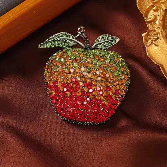 Betsey Johnson Apple Green Red Crystal Brooch - Picture 3 of 9